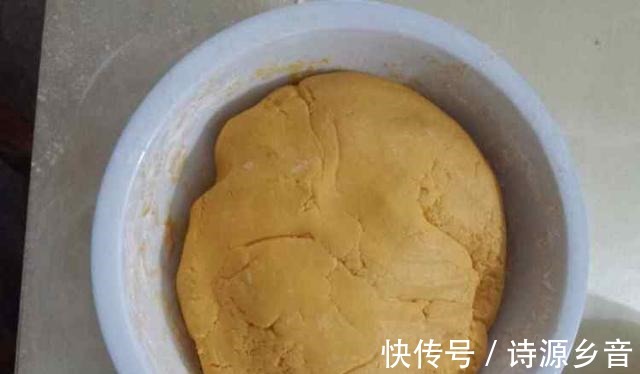 香酥|这样做南瓜饼既香酥又软糯，一学就会！