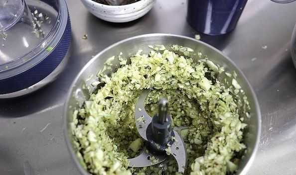 现在才知道，用它包饺子才是最香，比韭菜馅更好吃，傻了40年！