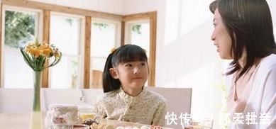 训斥|孩子把钱弄丢了,两位妈妈的教育方式,会影响孩子长大后的格局