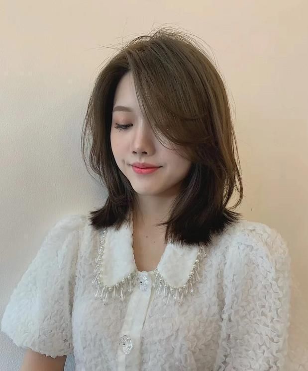 谁剪谁好看的5款发型，水波纹不挑人，人鱼卷减龄又显脸小~