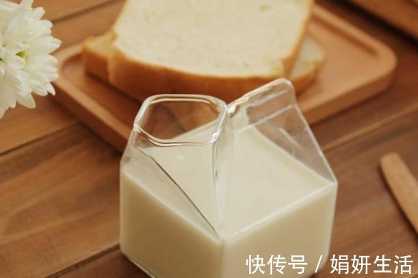 牛奶|喝豆浆、豆奶好还是喝牛奶好？营养师说清楚了，过年买它回家