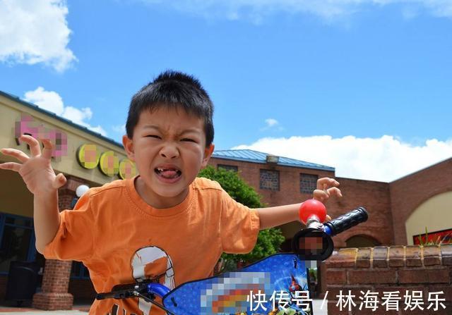 女儿|产妇半夜生二胎,产房外只有大女儿一人等候,孩子的话让护士落泪