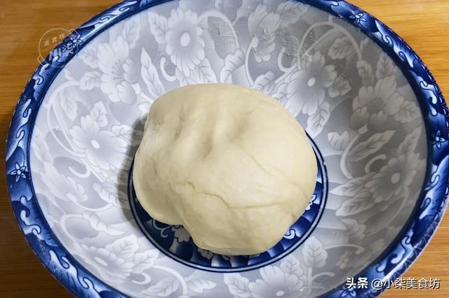 解暑|在家自制绿豆小饼,学会不用买,清凉解暑易消化,老人孩子都喜欢