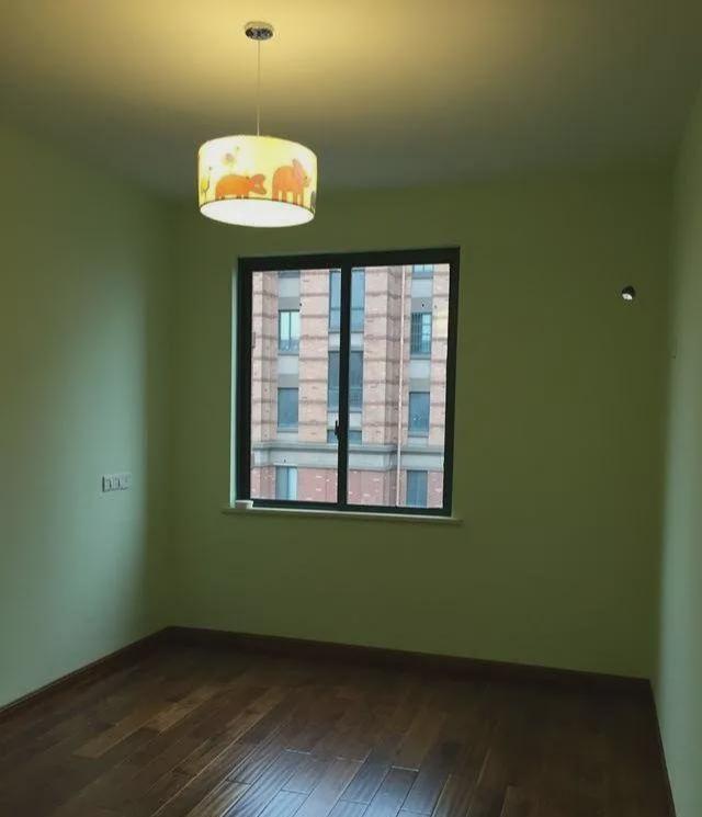 新房|和老公把新房装好了,亲戚一看,都说简直不像年轻人住的!