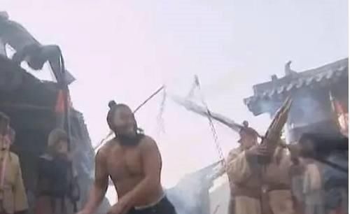 宋江&李逵敢跟武松拼命,为何鲁智深和卢俊义却不敢是不肯还是不敢