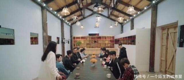 李雪琴 不会吧,《五十公里桃花坞》这么尴尬的节目真的有人看吗