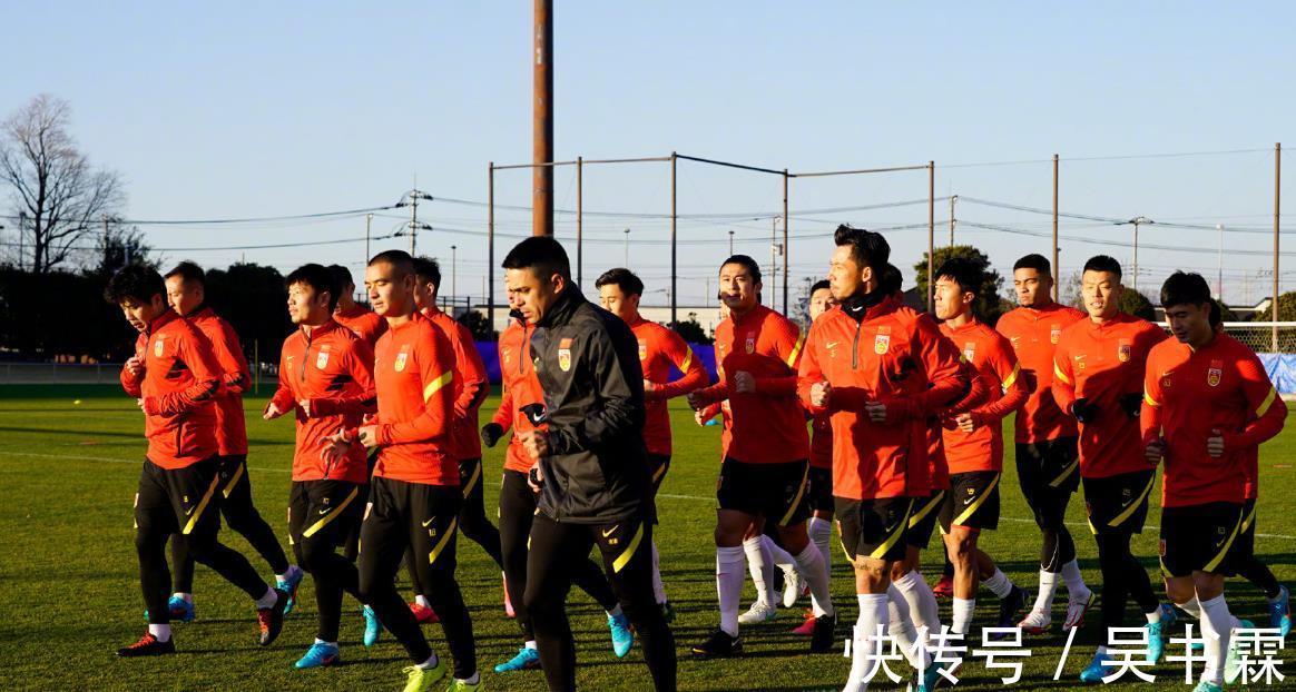 中国队|国足12强赛出线前景分析,李霄鹏带队没退路,输日本或宣告出局