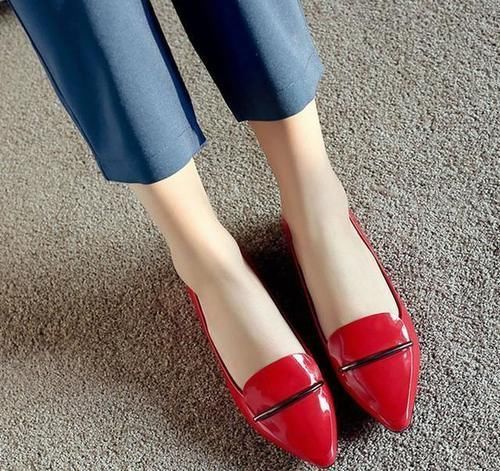 透气性 上班久站容易脚疼,有了舒适的工作鞋,久站工作也更轻松