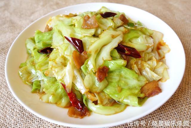 精选|精选美食推荐烤鲫鱼,手撕包菜,干锅娃娃菜的做法