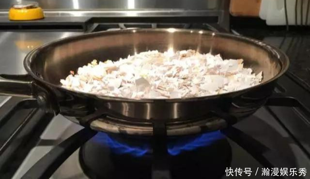 这3种吊兰千万别这么养，不然疯长爆芽，控制不住!