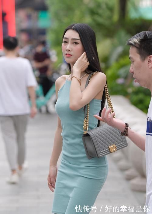 裙子 个高的女生就是有优势,时尚裙子不简单,升级颜值更显完美