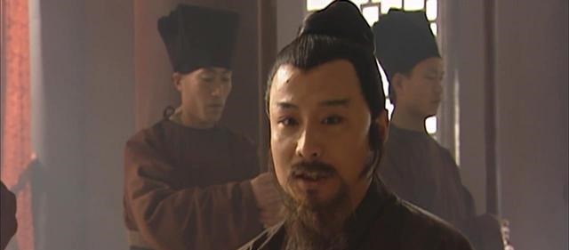 林冲|买完宝刀不到一天就被高俅请去,林冲为何不觉得有问题