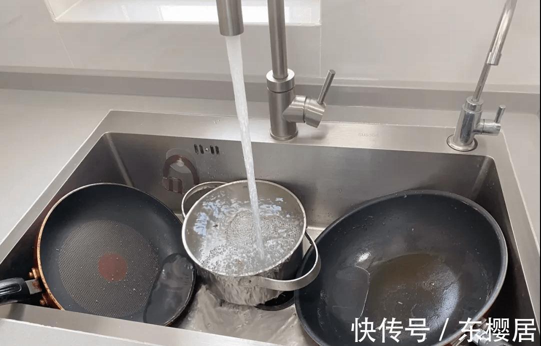 美观性|厨房装修坚持最接地气的决定,没被“坑”,而且用起来超顺手!