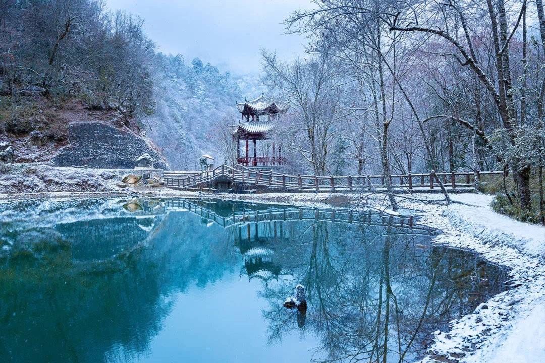 滑雪|游天下｜路线已安排！ 在四川邂逅一场“冰雪奇缘”｜封面天天见·逛姐出街