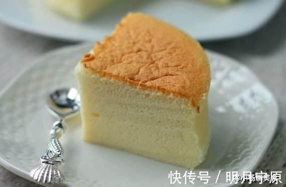 周末时间多,把酸奶放进电饭煲,自制酸奶蛋糕,酸甜软糯又营养!