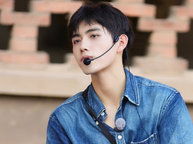 禮貌|陳飛宇錄制綜藝被指沒(méi)禮貌?魏大勛忍不住回復(fù):“放尊重點(diǎn)”