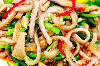 农村妈妈拿来的食材,“家庭厨师”教你做出色泽红亮的美食