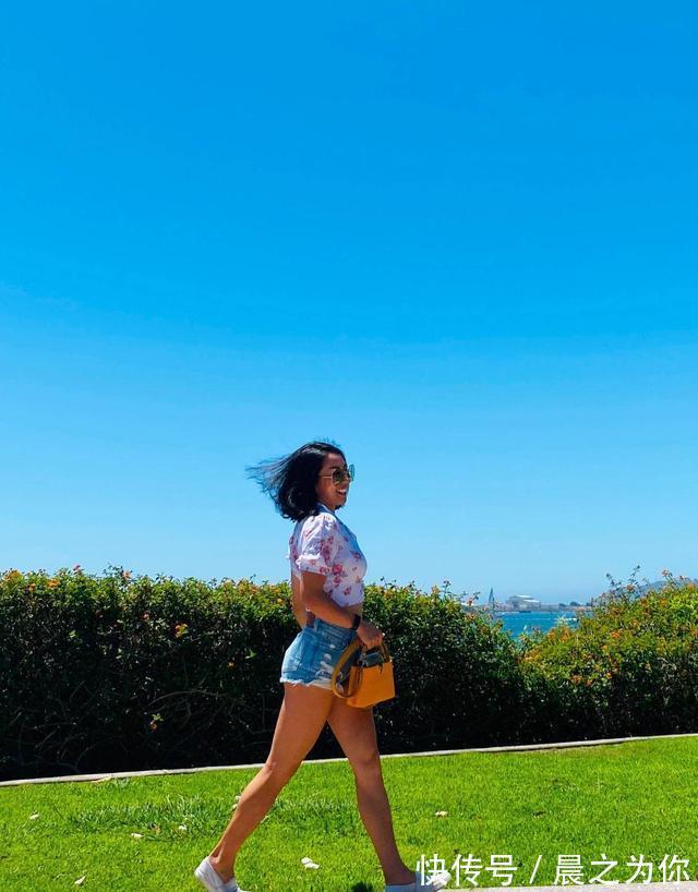 动作|美国私人教练，欧美括号臀搭配键盘式的腹肌，真美！如何练同款？