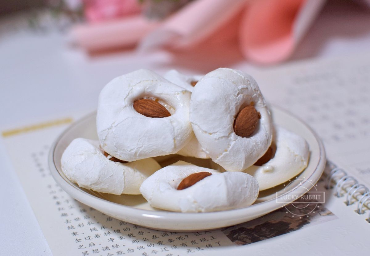 试做网红饼干,只需两种材料,又甜又脆,好吃到停不下来