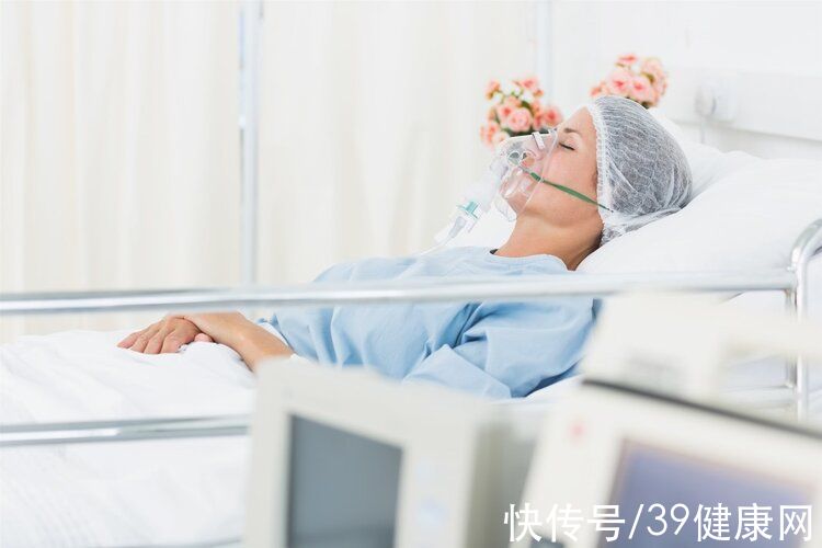 乳腺|女子乳房肿瘤拖15年不治：自以为没事，没想到差点人就没了