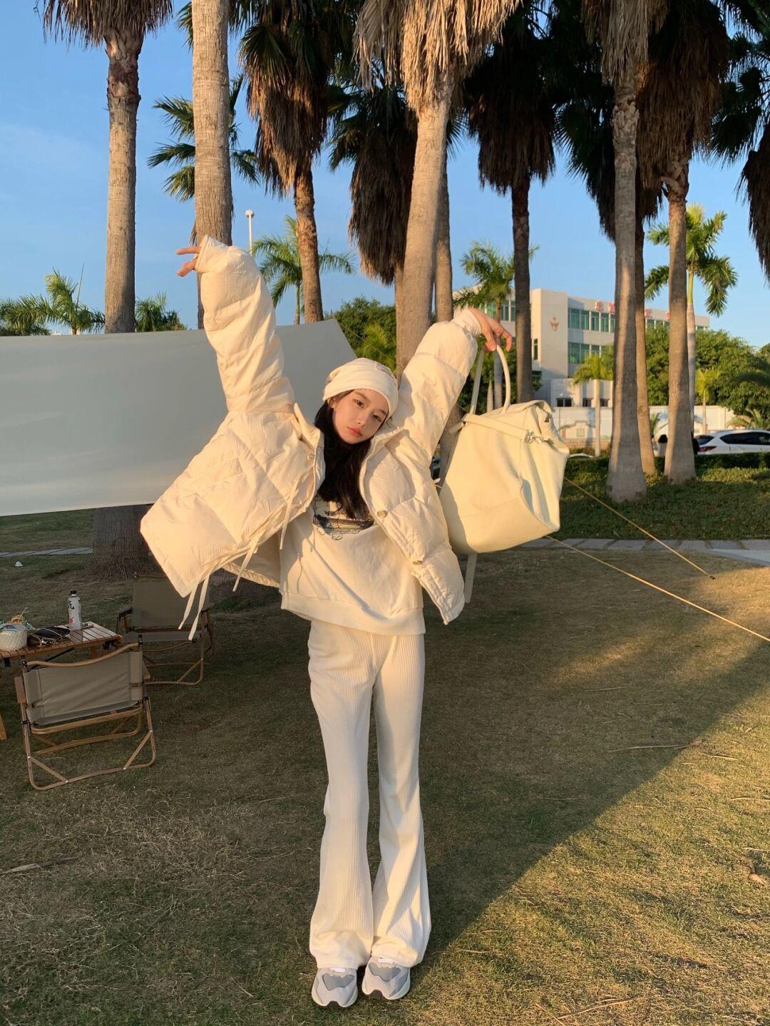 白色 冬季穿搭保暖很重要,今年试试这些短款羽绒服,显高显瘦还时髦