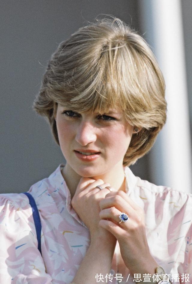 蓝宝石@戴安娜秀的订婚钻戒6万美元就能买到,再看卡米拉的:到底是真爱