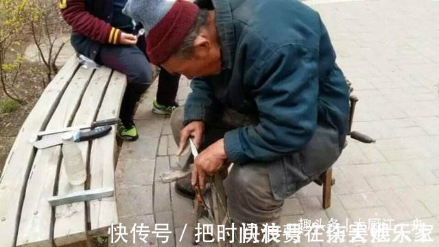 刀石|不管菜刀有多钝,大厨教你这样做,不用磨刀石,菜刀一样锋利如新