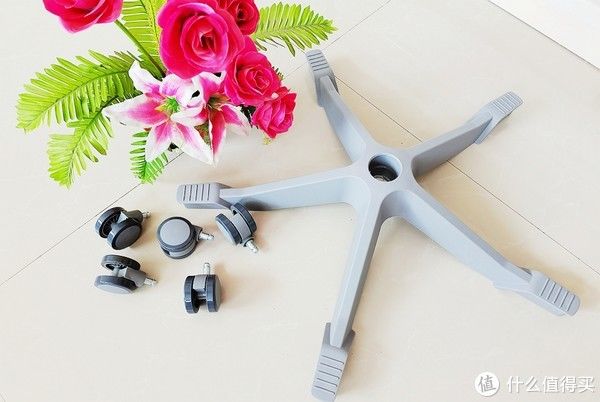 扶手|网易严选悬挂腰靠多功能人体工学转椅体验：让你轻松享受业余生活