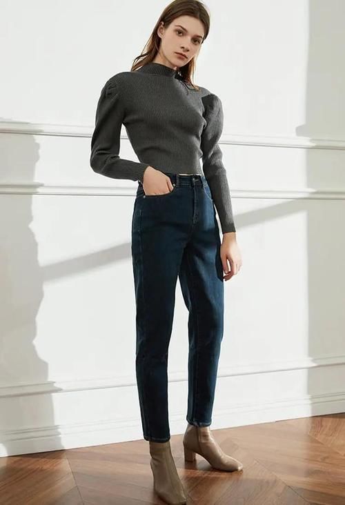 一条就够暖的牛仔裤，版型遮肉显腿直，穿上它今冬时髦精就是我