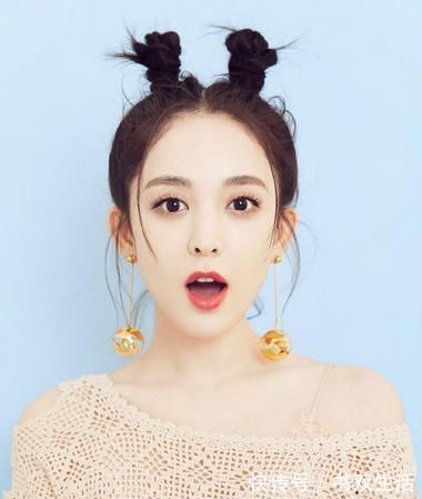 发型师 发型师透露:女生这3种发型留久了,发际线会易上移,赶紧换了吧