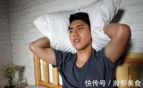 睡眠|失眠的人,远离此3个误区,常吃2物,可慢慢提高睡眠质量