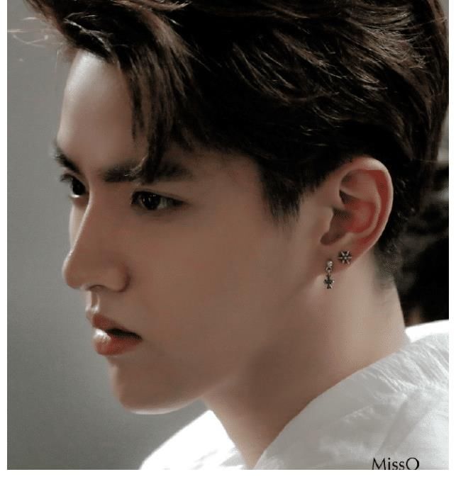 r吳亦凡的說唱真的是很厲害呢，超乎想象