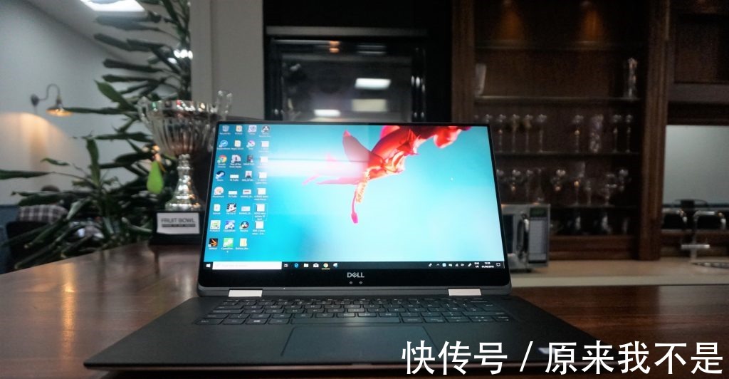 4k|戴尔XPS 15二合一评测, 坚固的质量, 神奇的键盘！