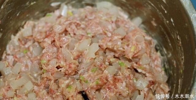 生煎|生煎师傅亲述皮薄底脆,鲜美多汁的生煎秘诀!