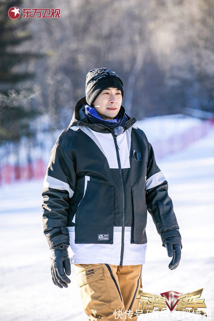 运动竞技节目《冠军对冠军》滑板冠军潘家杰大秀滑板技术