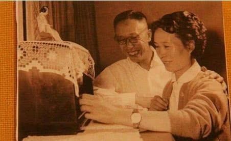 没想到|皇帝上街买烧饼吃,没想到刚吃1口便大怒道:我被仆人骗了几十年!