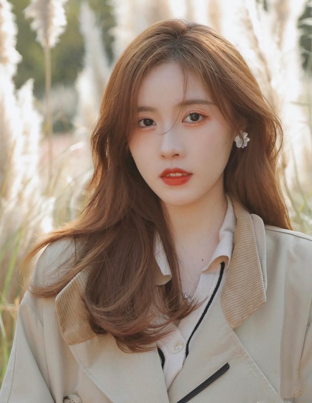 看倦了黑发色怎么办？不如试试这四款万能发色，显白还不挑人