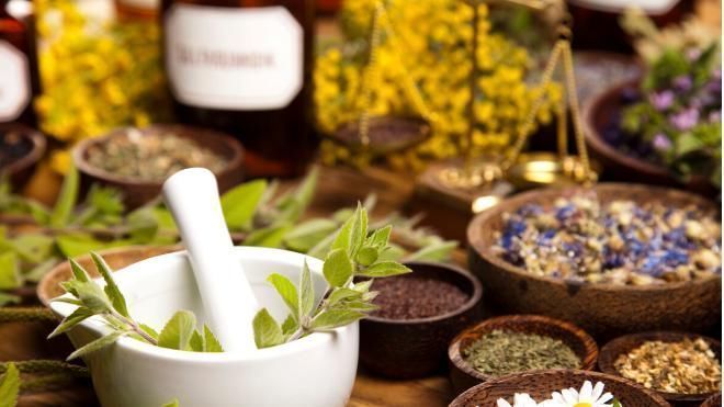 常见伤肝的中药;艾叶、野百合都在其中,赶紧看看吧!可别乱用了