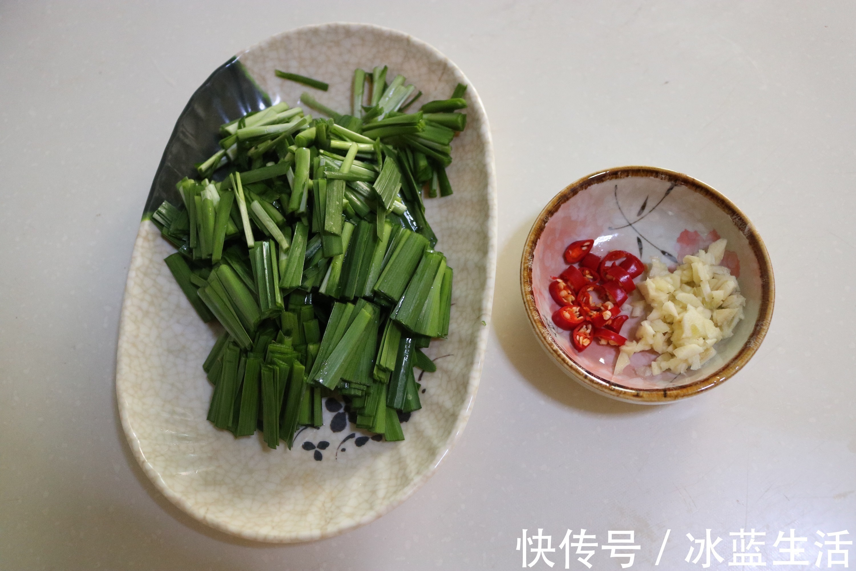 又来一道快手菜，5分钟上桌，没肉也香，适合忙碌的上班族