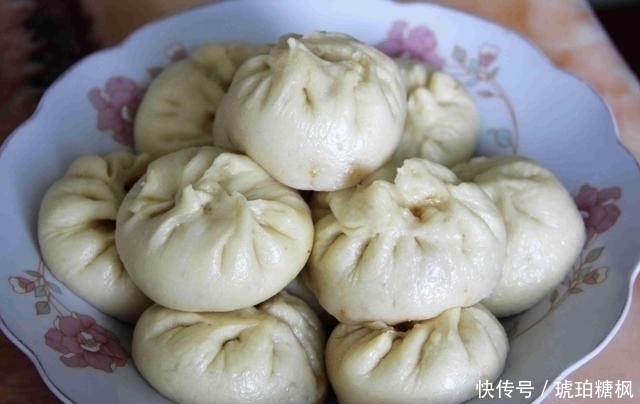 吃不完的包子,别急着放冰箱,教你一招,包子放半个月照样新鲜