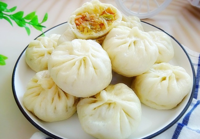 秋天,吃包子就做这个馅的,鲜香独特又利肠胃,连续吃也不腻