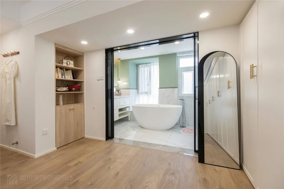 文艺|135㎡现代简约,温馨舒适的空间,加上草绿色的点缀,文艺舒适