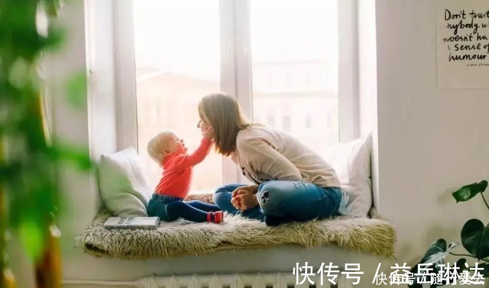 小儿|孩子视力发育有个阶梯表,几岁的孩子视力相当于成人?