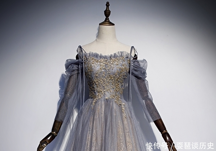 礼服|去参加闺蜜婚礼,你最想穿哪件伴娘礼服?测你面对真爱会胆怯吗!