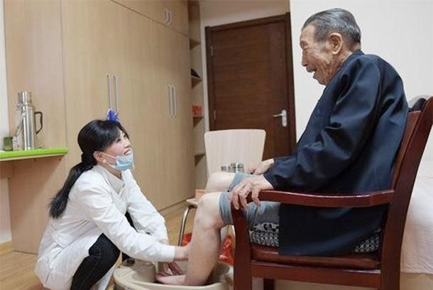 命门穴|中医为你解密，阳气为什么可以治百病？3招补足阳气，肾会感激你