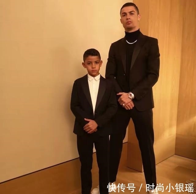 钻石 “分分钟可以买下一座小岛”的C罗都佩戴了什么腕表?