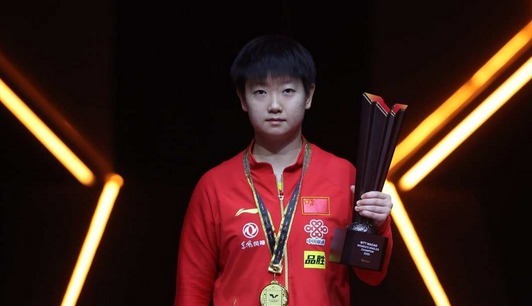 刘国梁|孙颖莎球迷被逼疯！新年评论质问刘国梁：该给莎莎安排主管教练