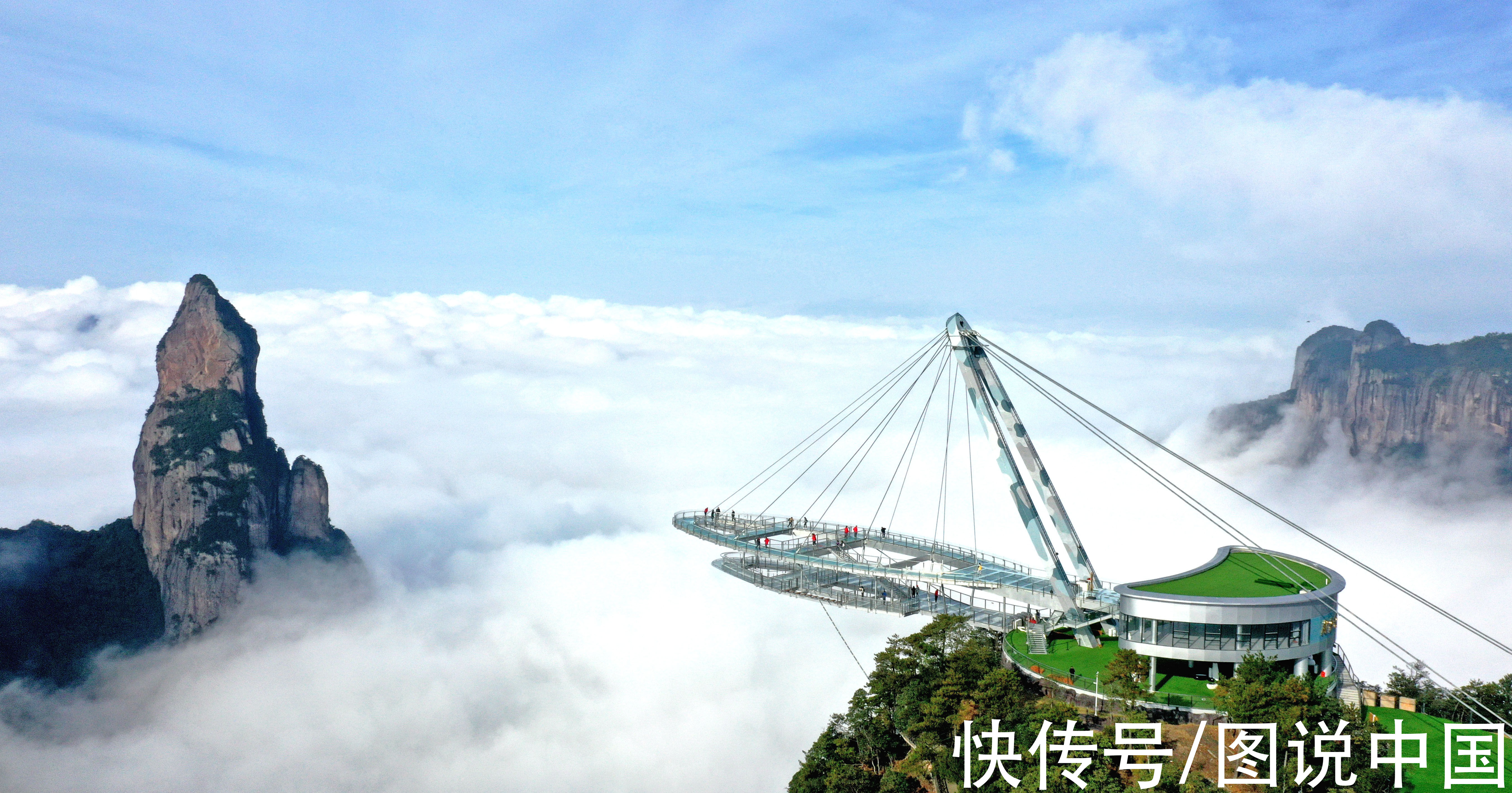 仙居|浙江仙居：神仙居云雾缭绕 宛如人间仙境