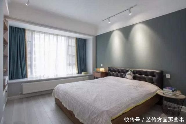 背景墙|125平北欧风三居室,餐桌在沙发后面可以一边吃饭一边看电视