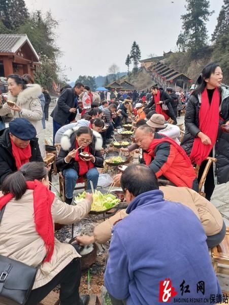  国茶|（组图）神秘湘西过大年：保靖国茶万人闹苗年